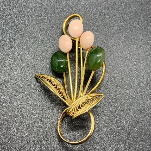 Vintage Jewelry - Vintage Gold Tone Coral Jade Filigree Flower Bouquet Brooch 2-1/4"